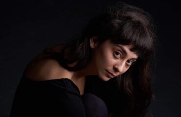 INTERVIU Oana Jipa, actriță: „Treaba mea e să înțeleg oamenii și să îi fac și pe ei să se înțeleagă.”