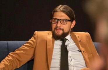 INTERVIU Denis Imbrescu, actor: „Îmi doream să am mai multe meserii, iar actoria părea să le subsumeze pe toate”